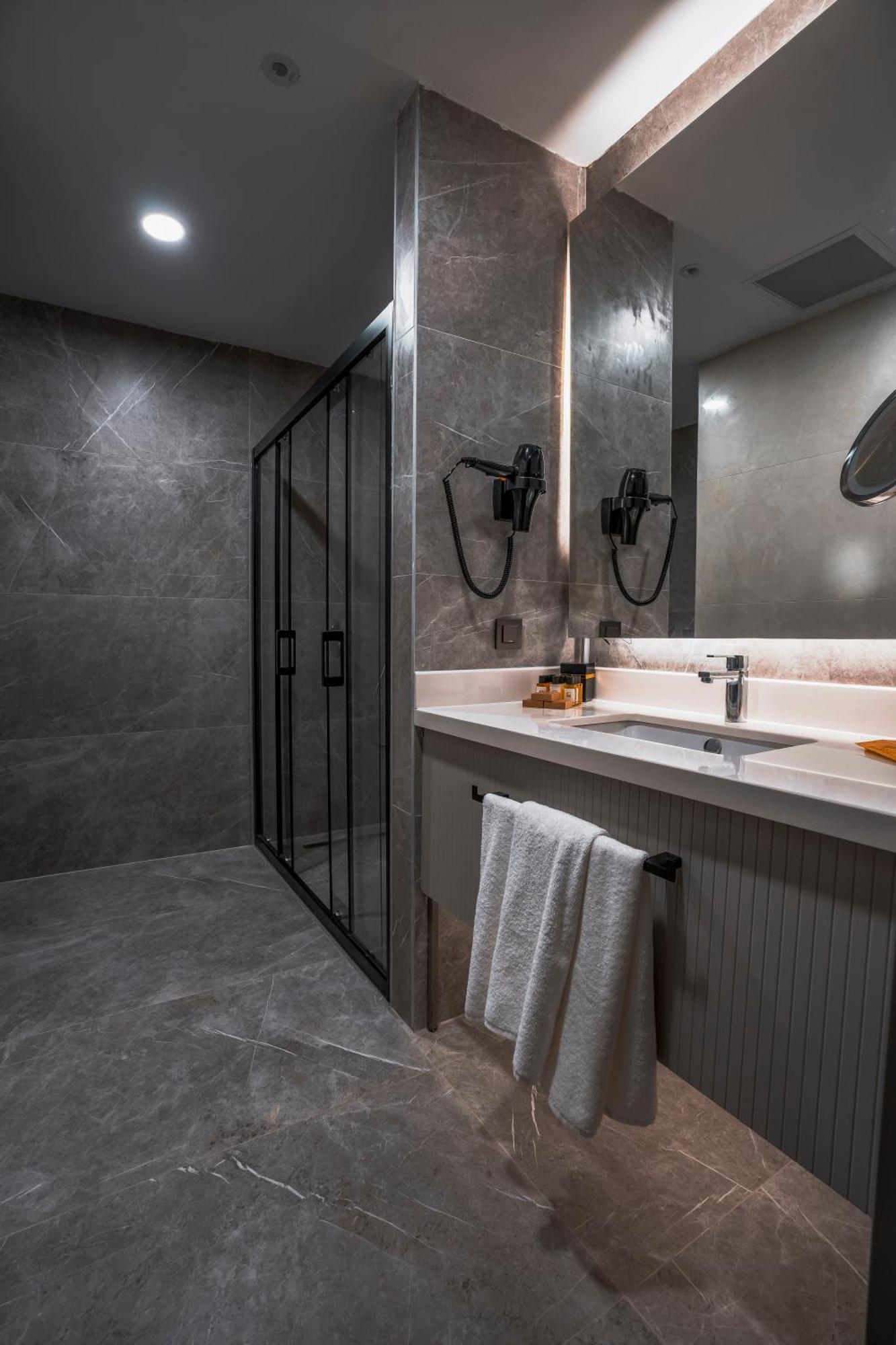 Renex Hotels Antalya Buitenkant foto